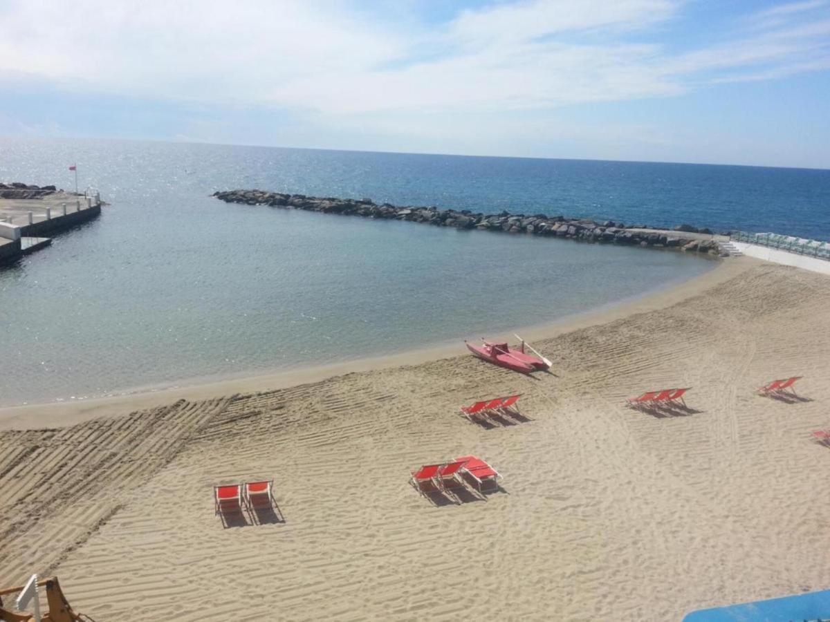 Evycasavacanze Sanremo Dış mekan fotoğraf